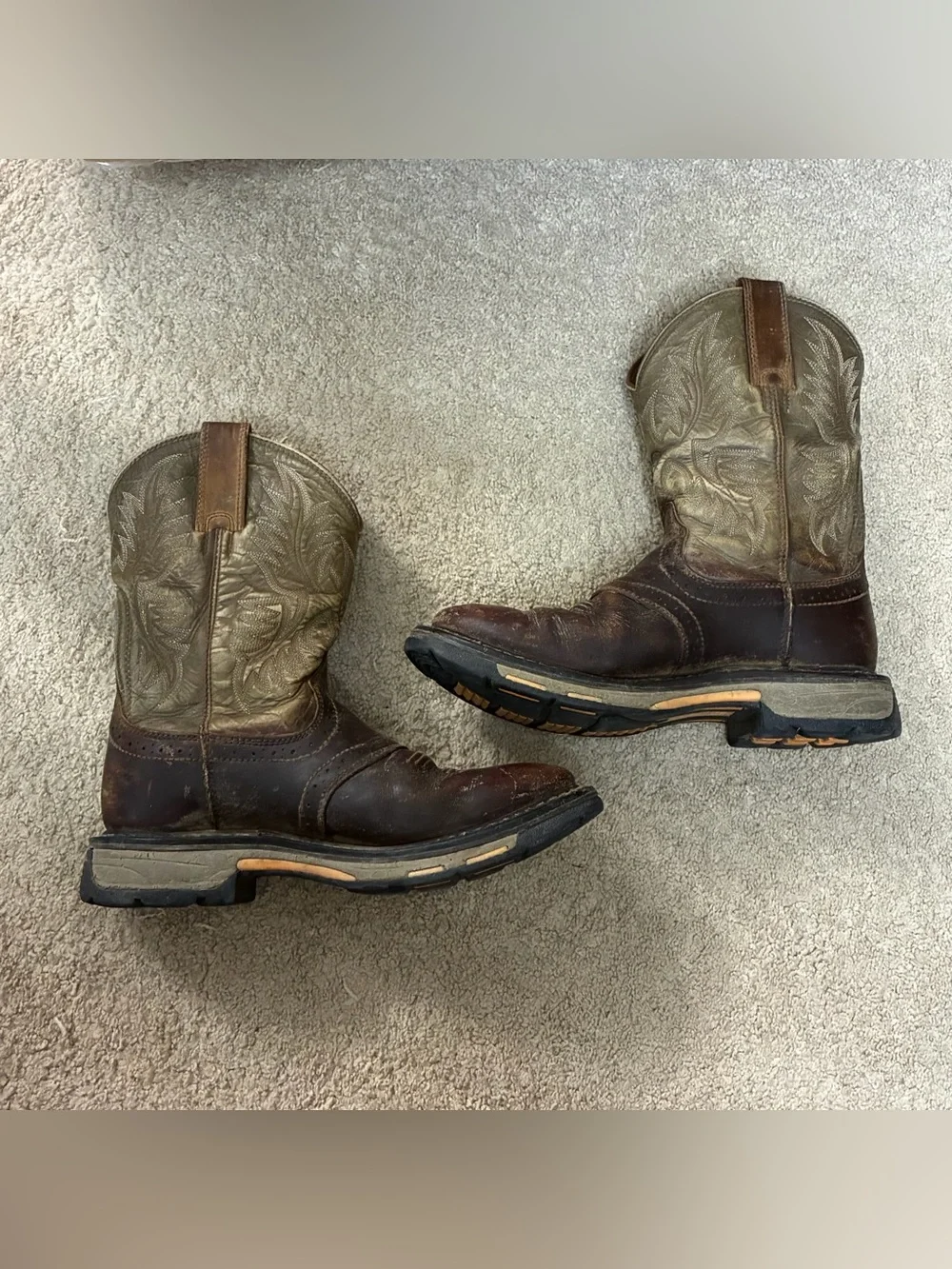 Ariat Workhog pull on safety boots